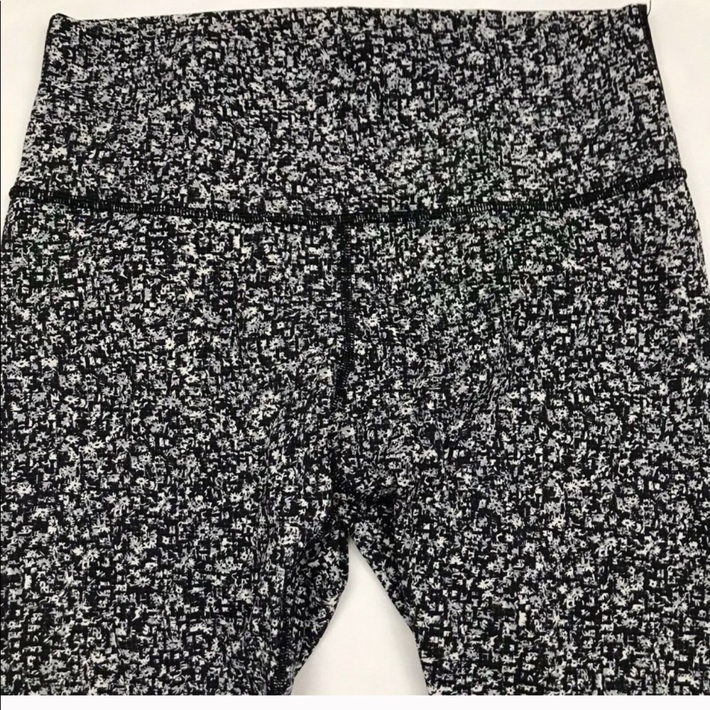 Lululemon Wunder Under size 10